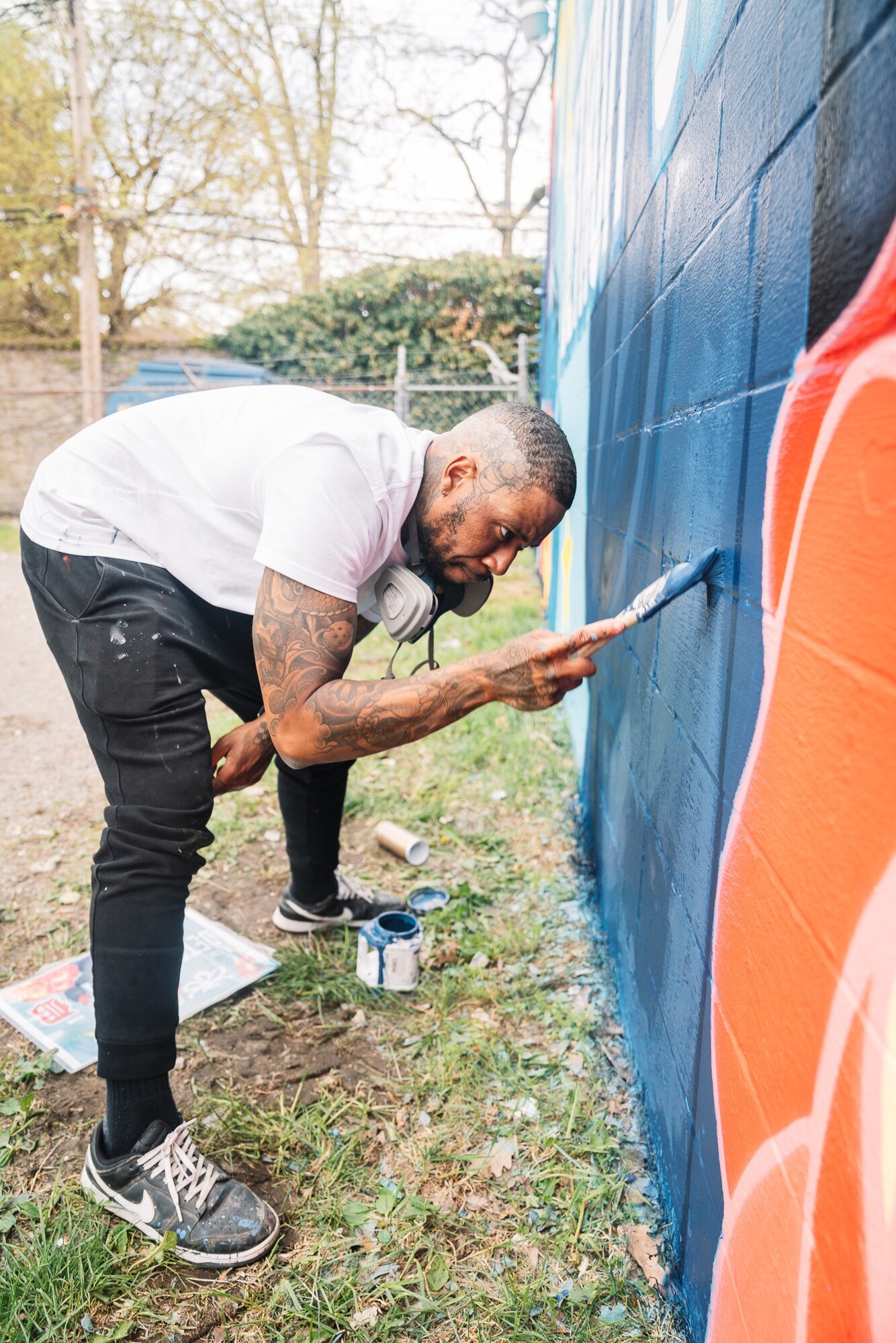 oshun-working-on-mural-2_original