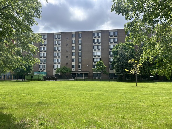 forest-park-apartments_crop