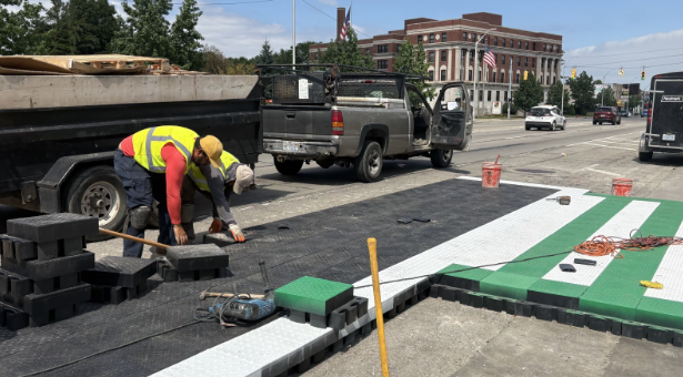 DDOT boarding platforms pic1