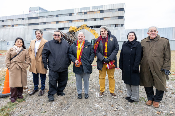 AlumniFi Field demolition pic3